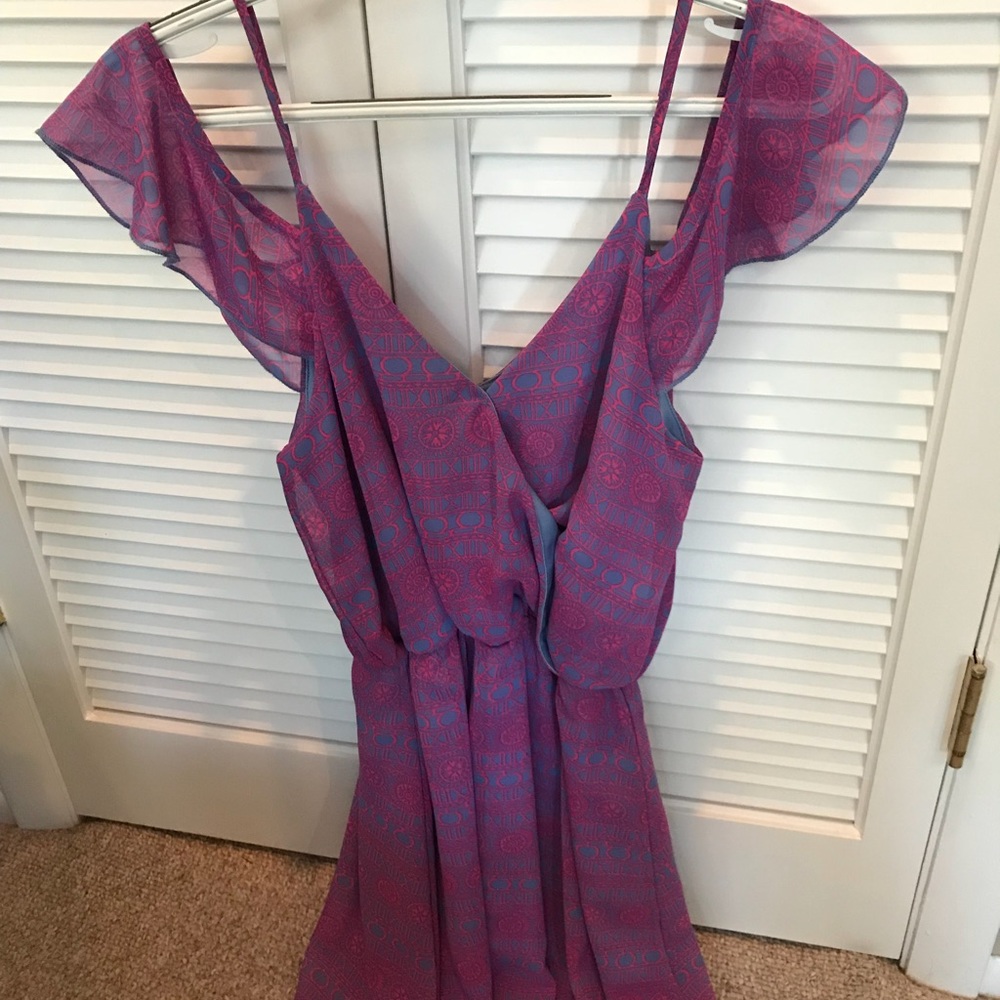 Off the shoulder dress - Picture 3 of 4